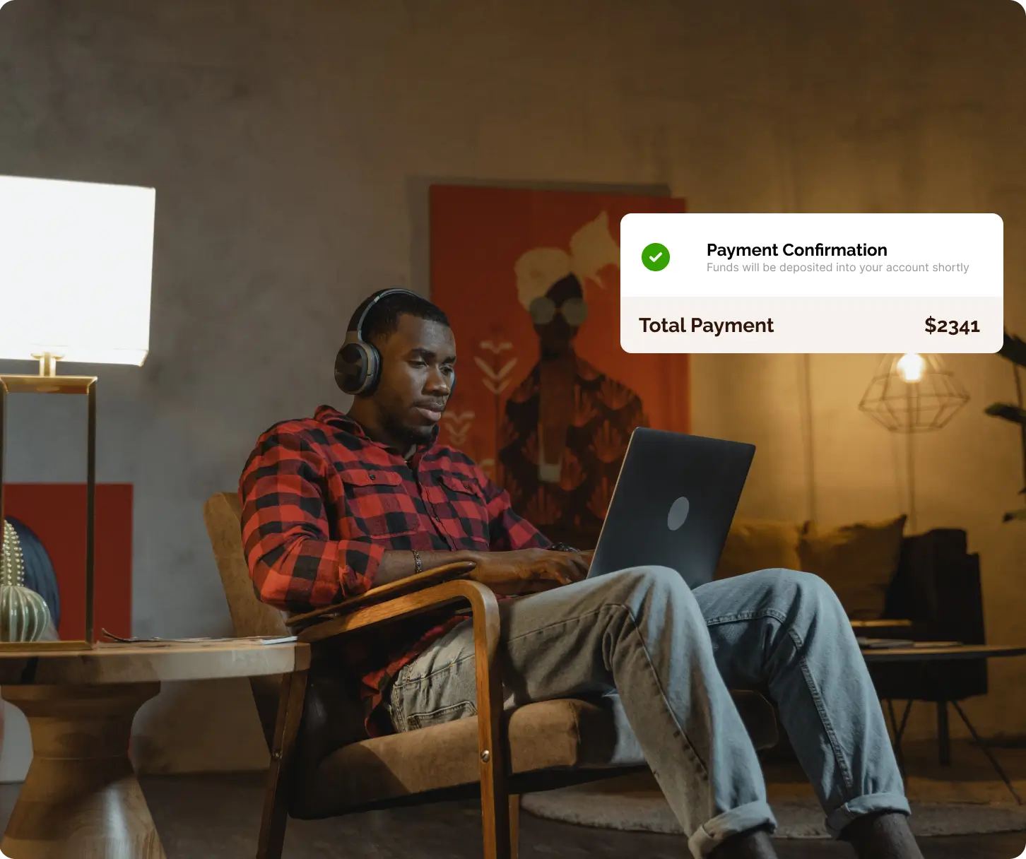 Man using wewire for FX trading